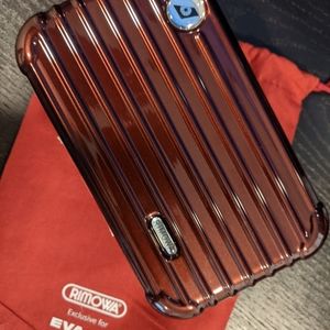 RIMOWA BURGUNDY FLIGHT AMENITY KIT with DUST BAG